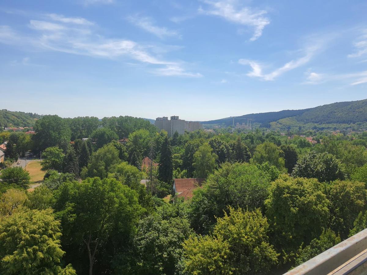 Hegyalja Apartman Miskolc Buitenkant foto